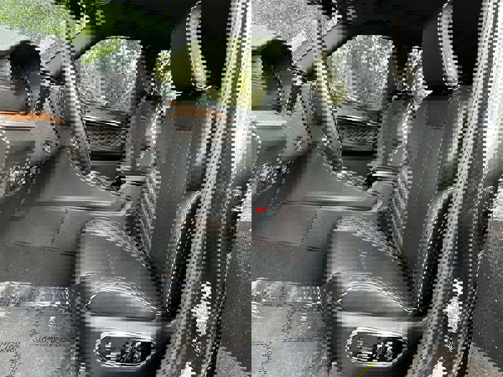 Used 2023 Jeep Grand Cherokee Summit w/ Luxury Tech Group V image 10