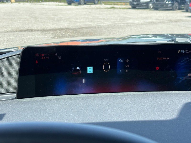 New 2026 Lincoln Navigator Reserve AWD/4WD image 19