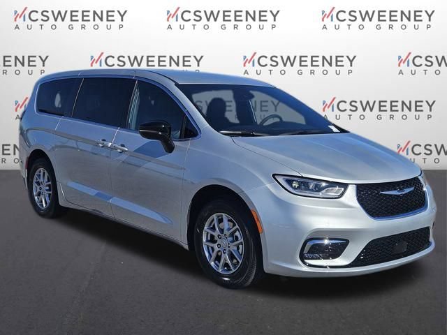 New 2026 Chrysler Pacifica Select FWD image 7