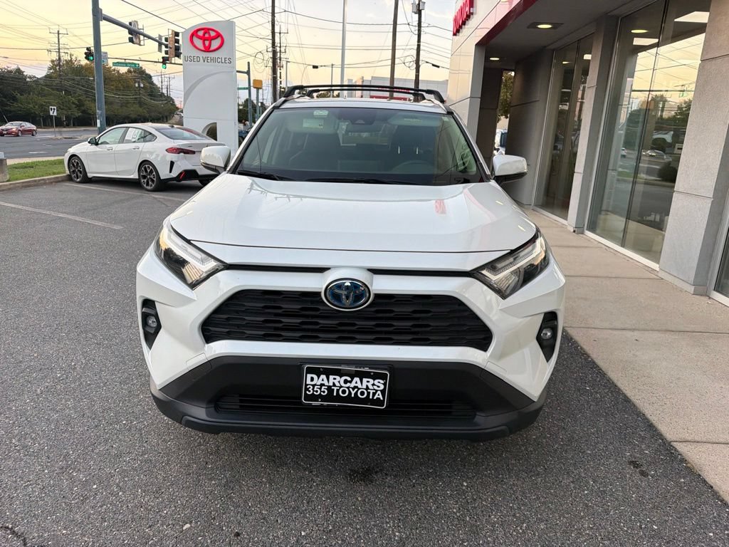 Used 2022 Toyota RAV4 XLE Premium AWD/4WD image 2