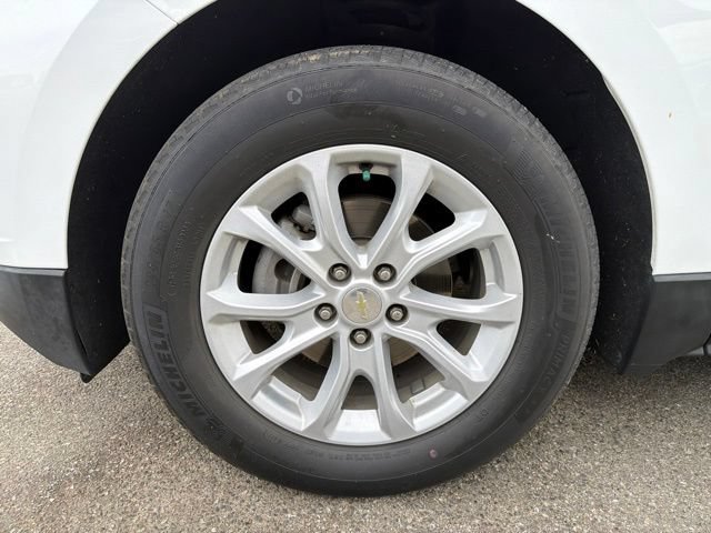 Used 2021 Chevrolet Equinox LS FWD image 20
