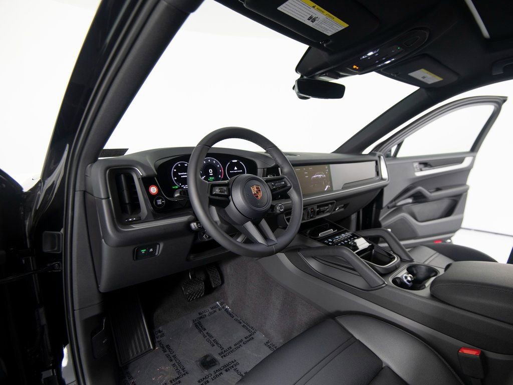 New 2026 Porsche Cayenne E-Hybrid Coupe AWD/4WD image 4