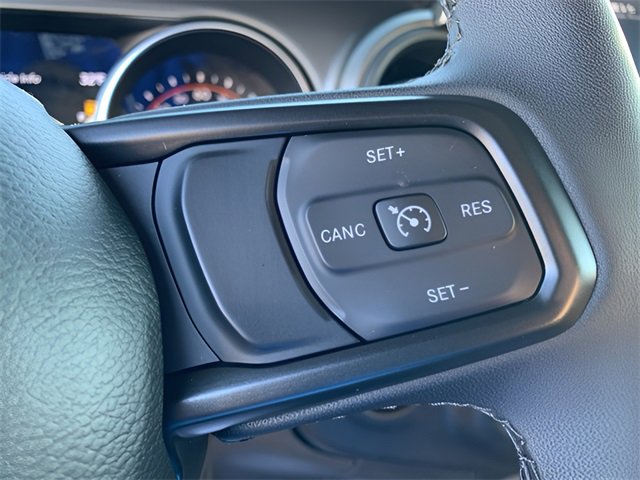 Used 2023 Jeep Gladiator Sport image 40