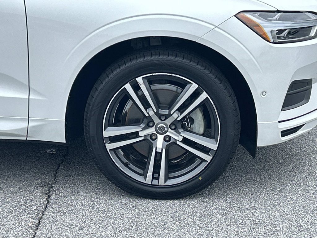 Used 2018 Volvo XC60 T6 Momentum w/ Convenience Package AWD/4WD image 9