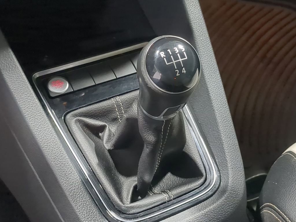 Used 2016 Volkswagen Jetta Sport FWD image 33