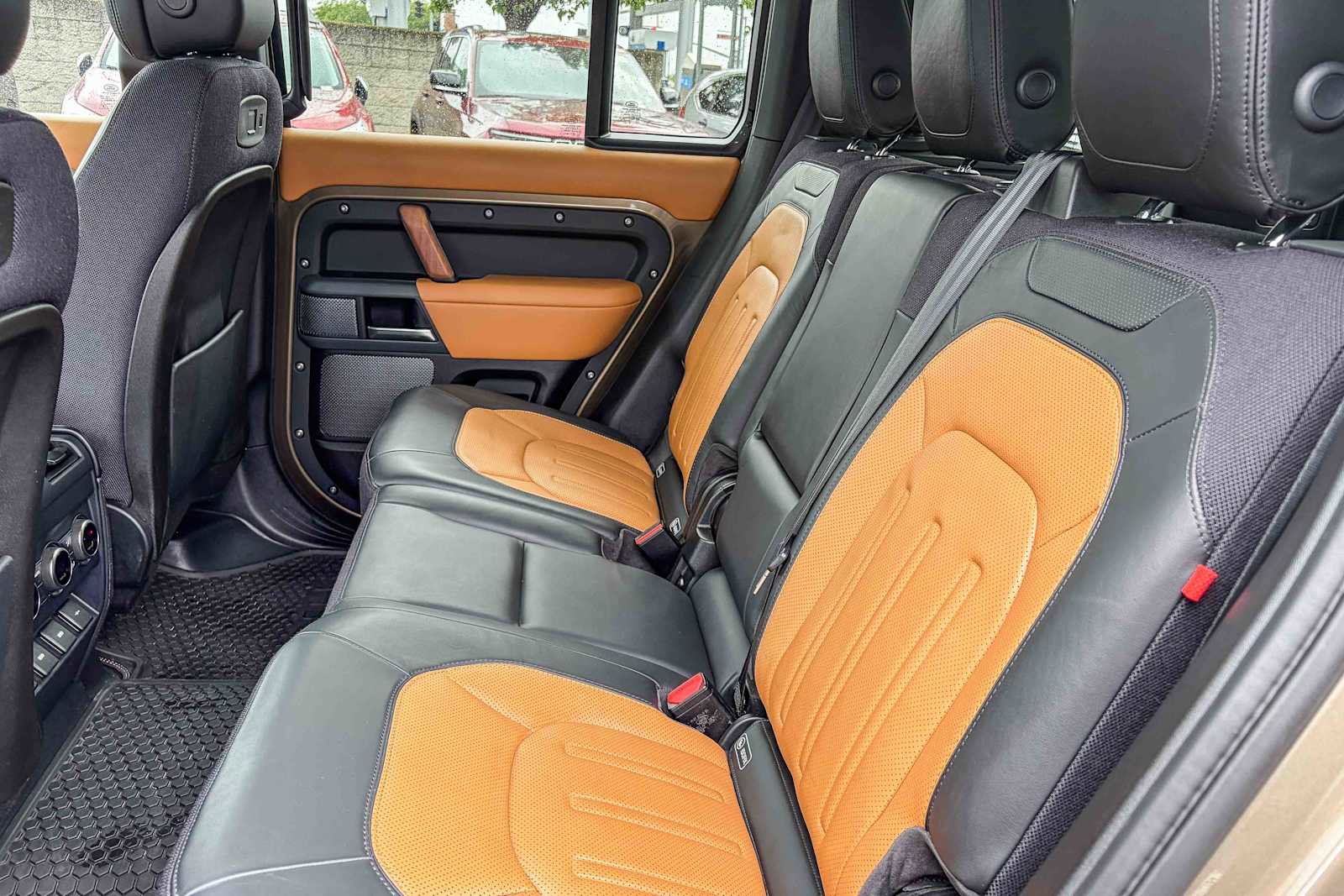 Used 2020 Land Rover Defender 110 X image 17