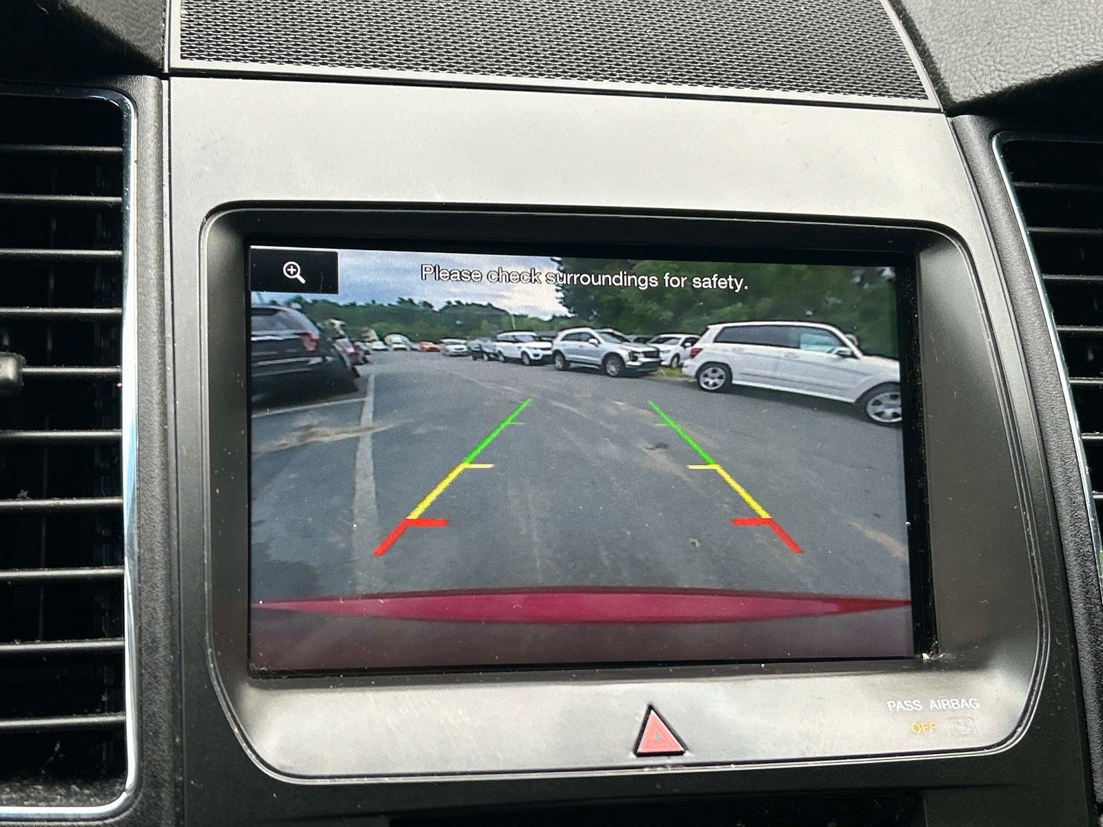 Used 2015 Ford Taurus SEL w/ Equipment Group 201A FWD image 27