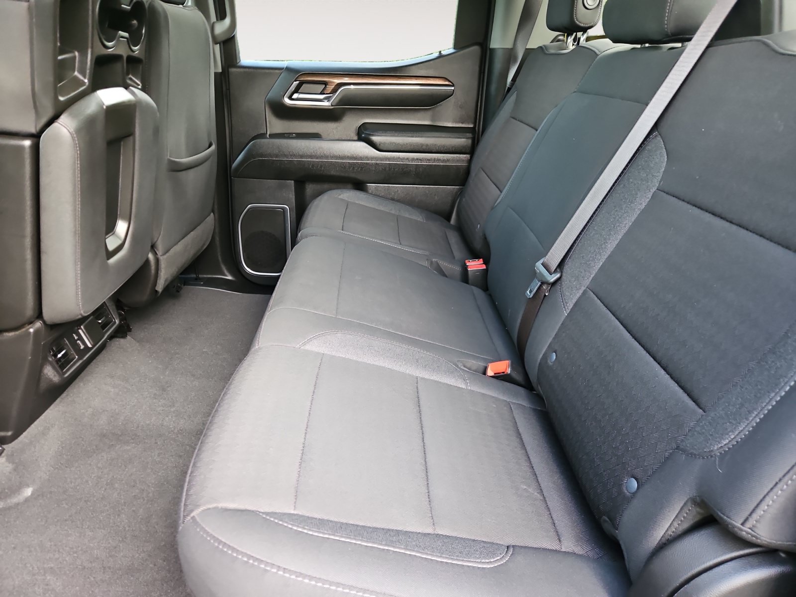 Used 2024 Chevrolet Silverado 1500 LT AWD/4WD image 20