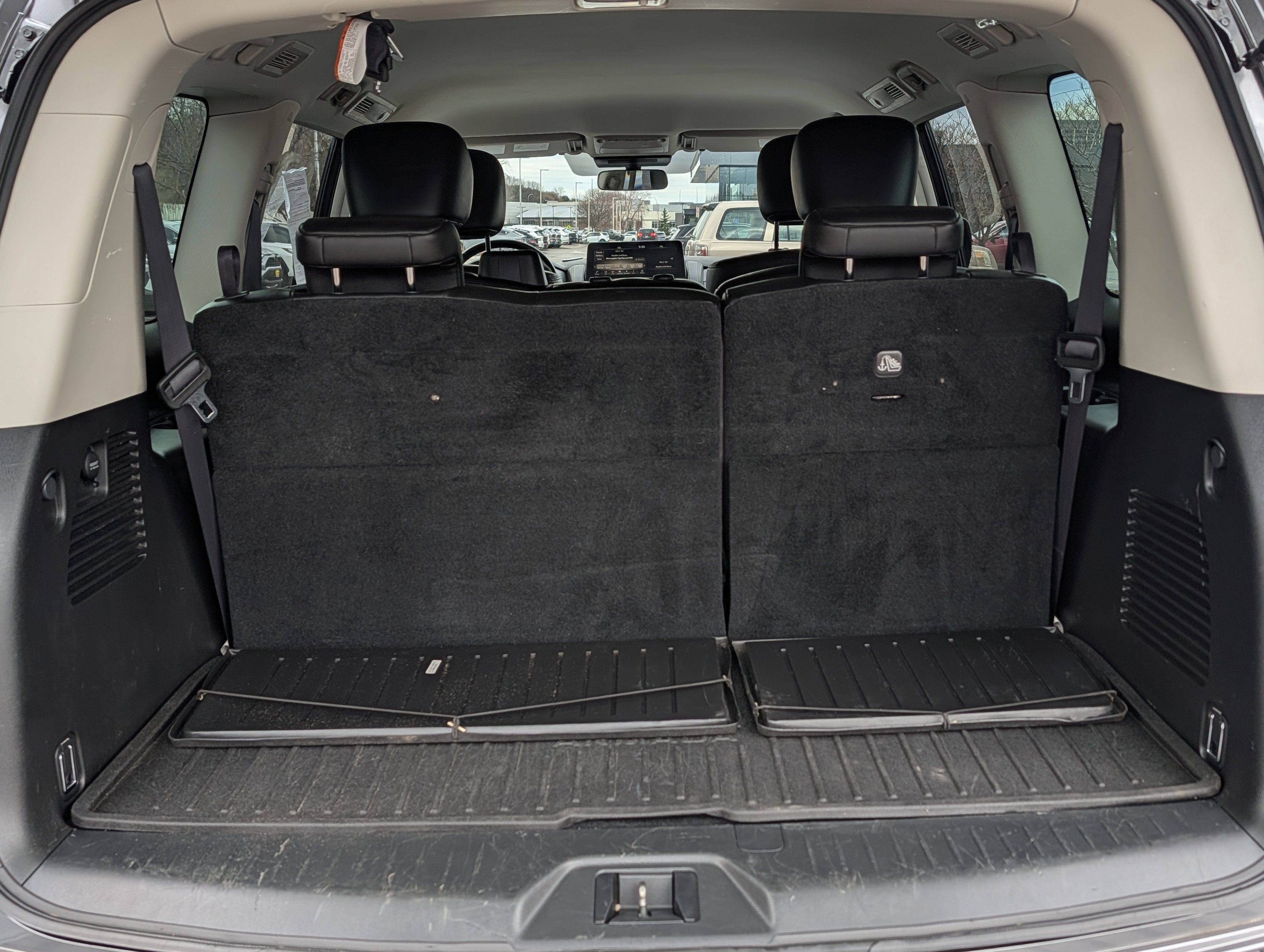 Used 2022 Nissan Armada SV w/ Cargo Package image 18