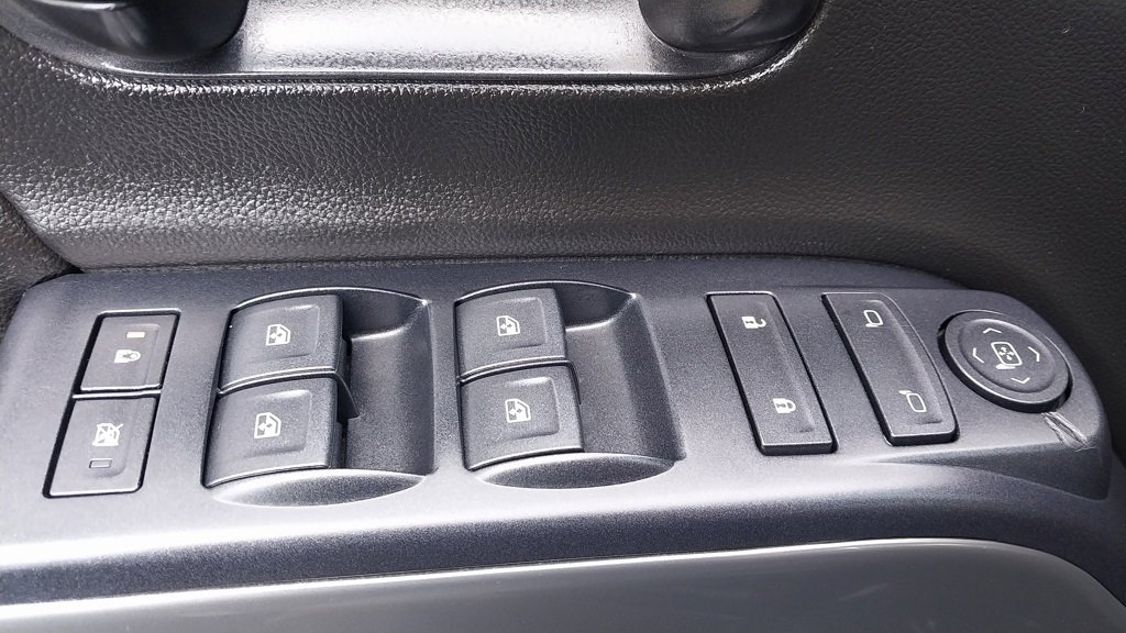 Used 2018 Chevrolet Silverado 1500 LT w/ All Star Edition image 25