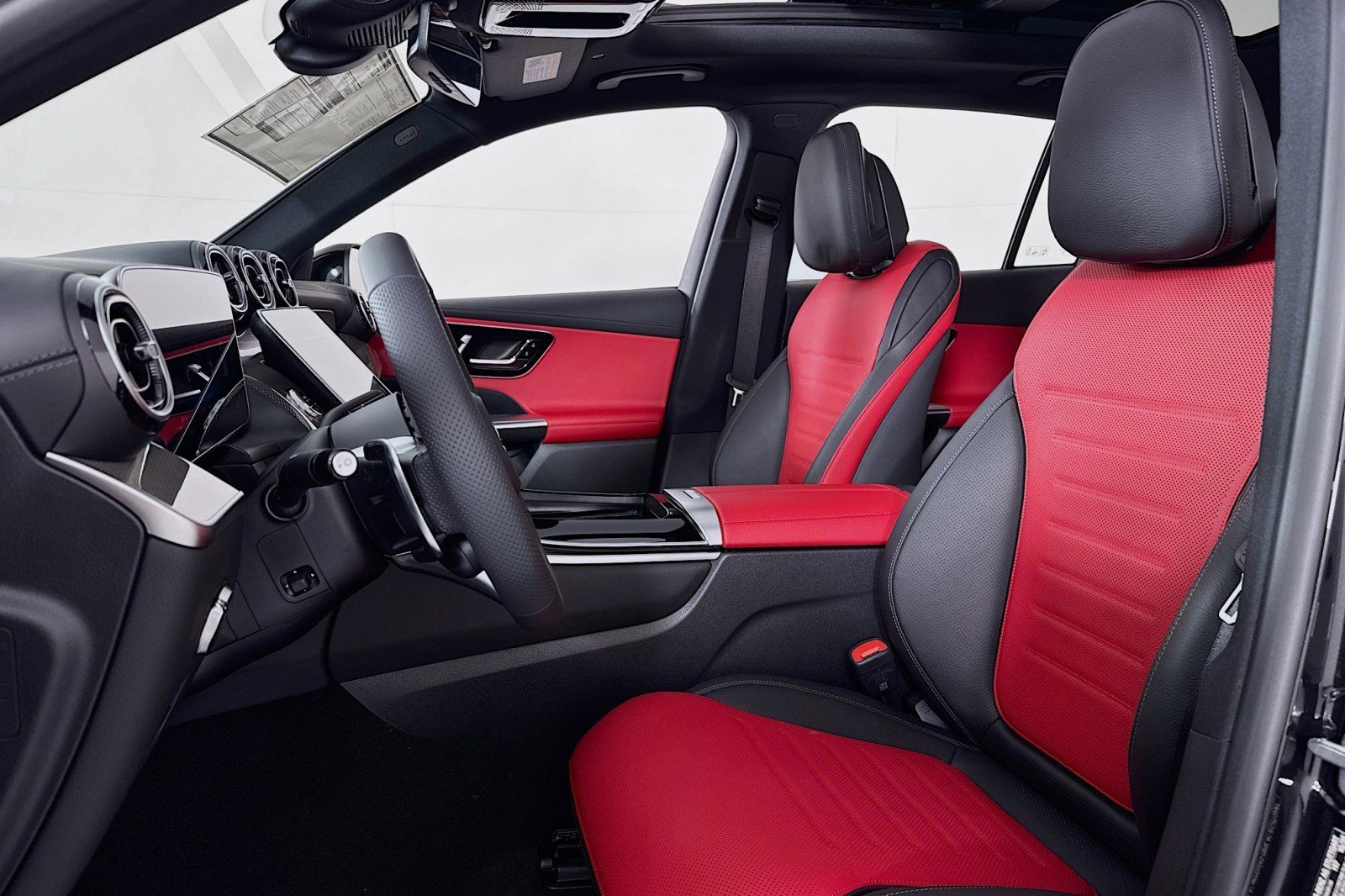 New 2026 Mercedes-Benz GLC 43 AMG 4MATIC image 16