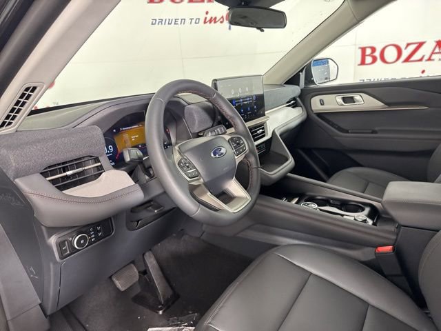 New 2025 Ford Explorer Active w/ Active Comfort Package image 16