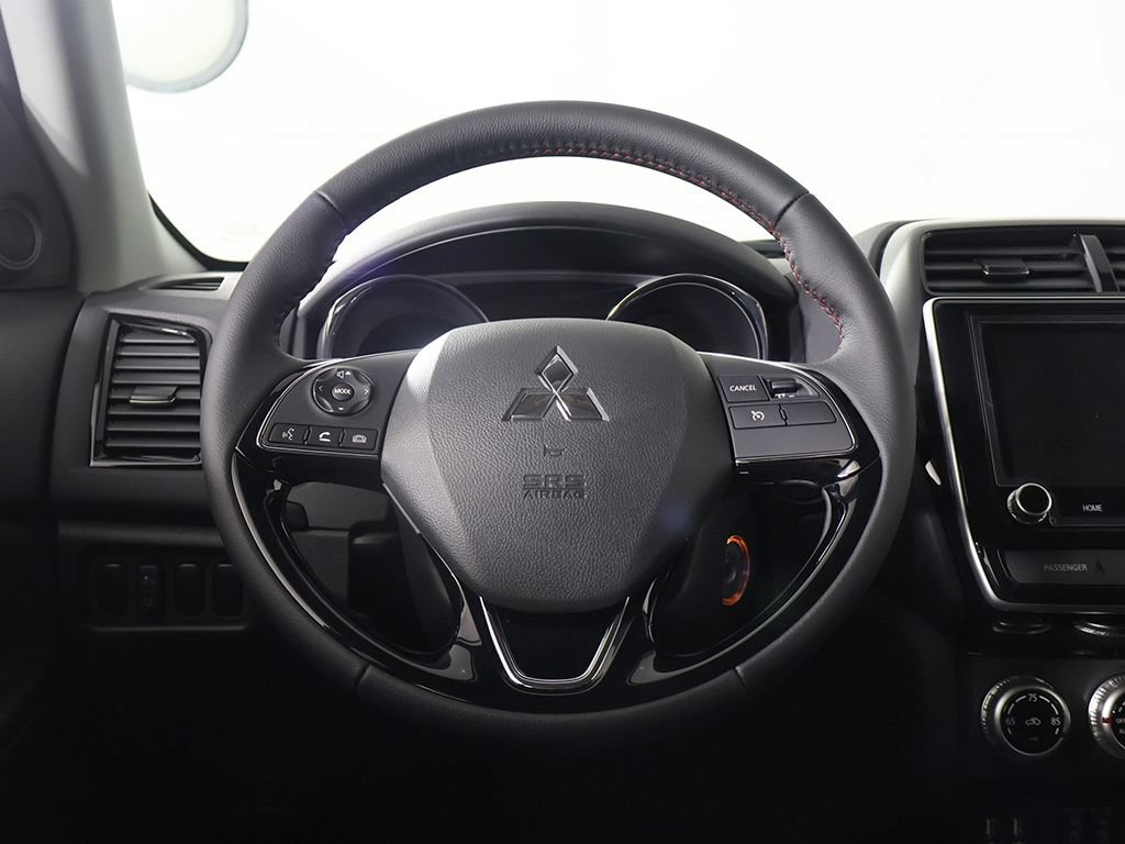 New 2026 Mitsubishi Outlander Sport LE AWD/4WD image 32