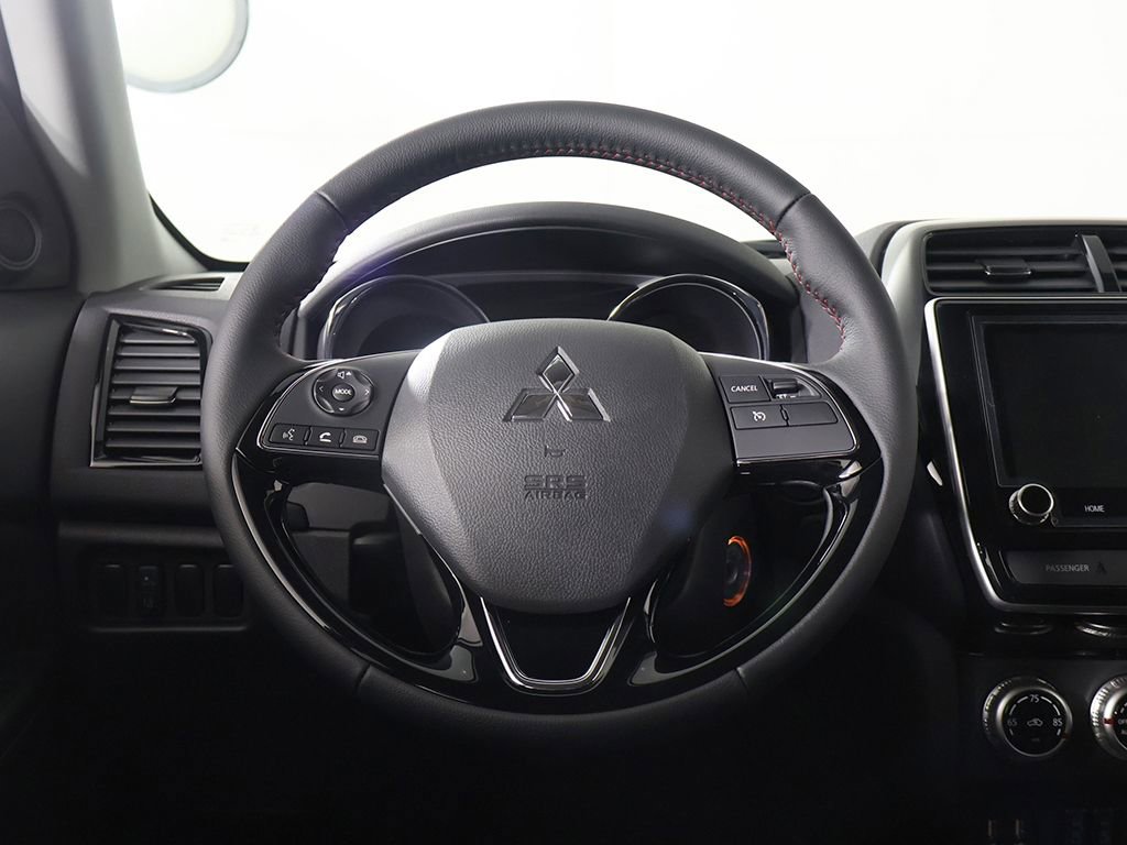 New 2026 Mitsubishi Outlander Sport LE AWD/4WD image 32