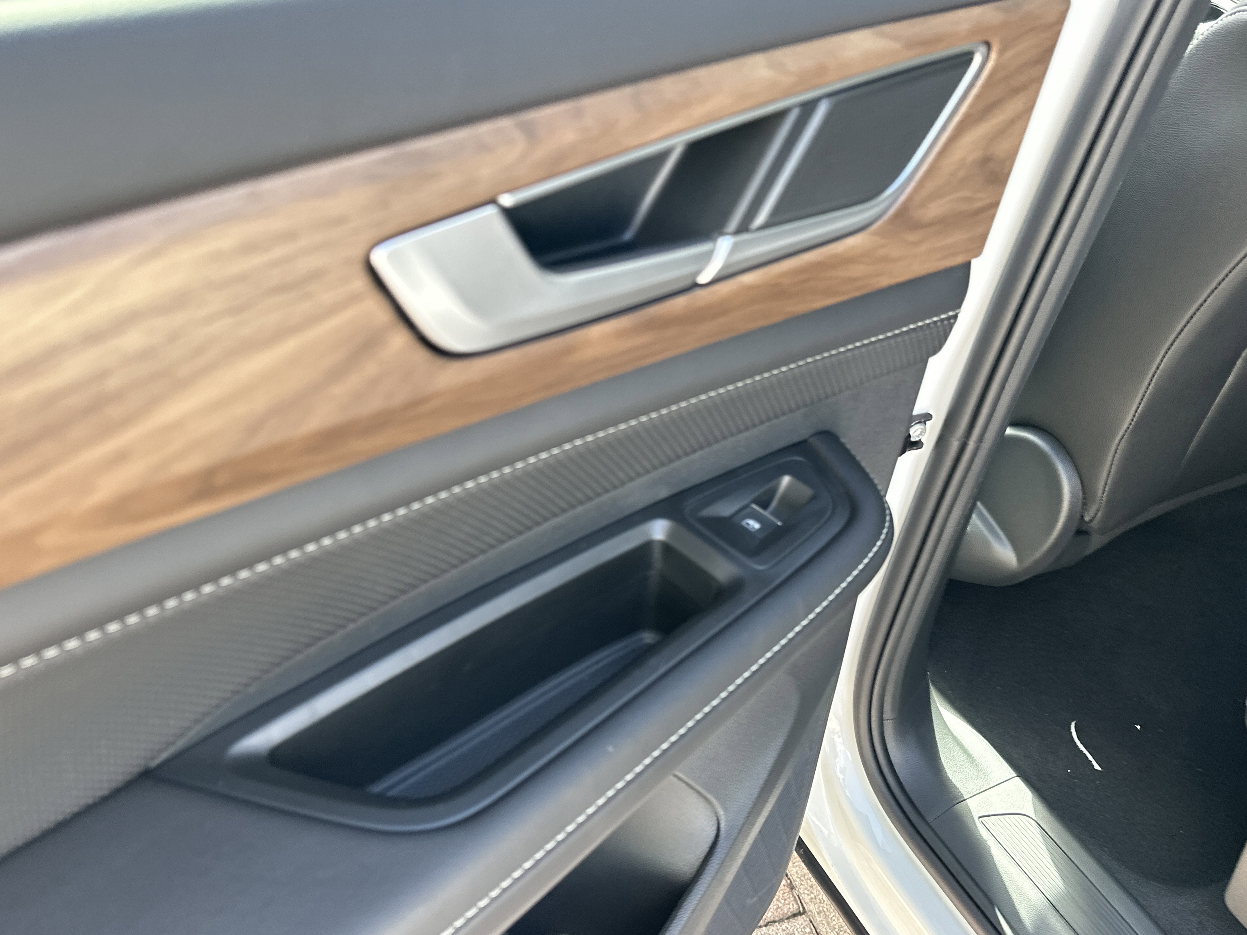 New 2026 Volkswagen Atlas SE image 12