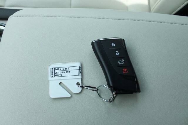 Used 2025 Lexus RX 350 AWD w/ Convenience Package image 26