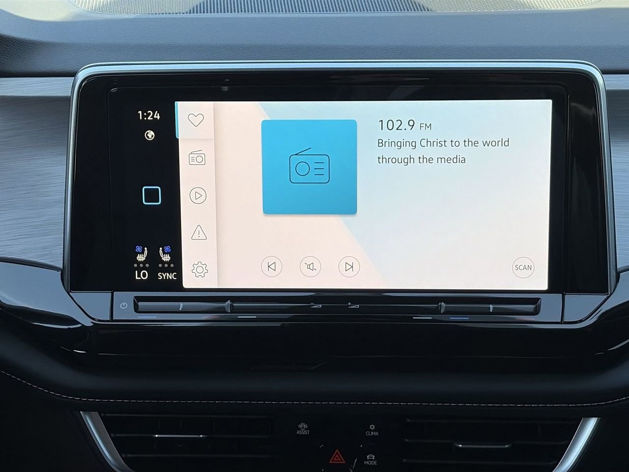 New 2026 Volkswagen Atlas Cross Sport SE AWD/4WD image 21