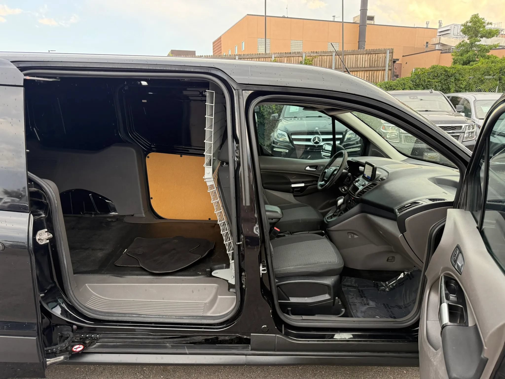 Used 2021 Ford Transit Connect XLT FWD image 22