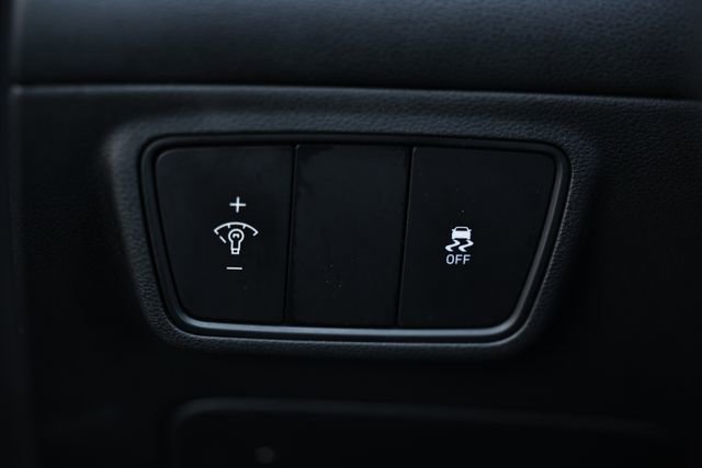 Used 2023 Hyundai Tucson SE image 17