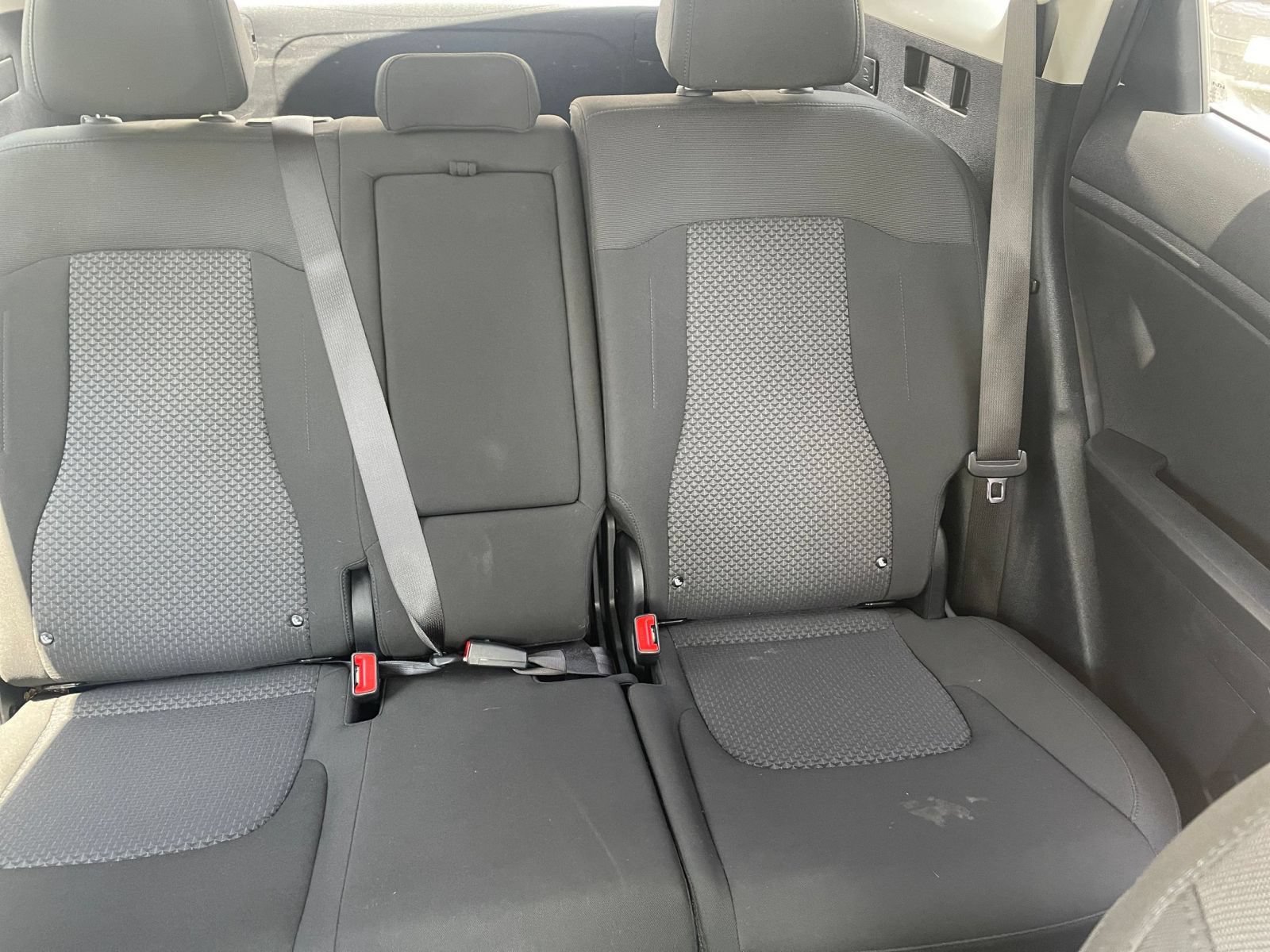 Used 2025 Kia Sportage LX FWD image 36