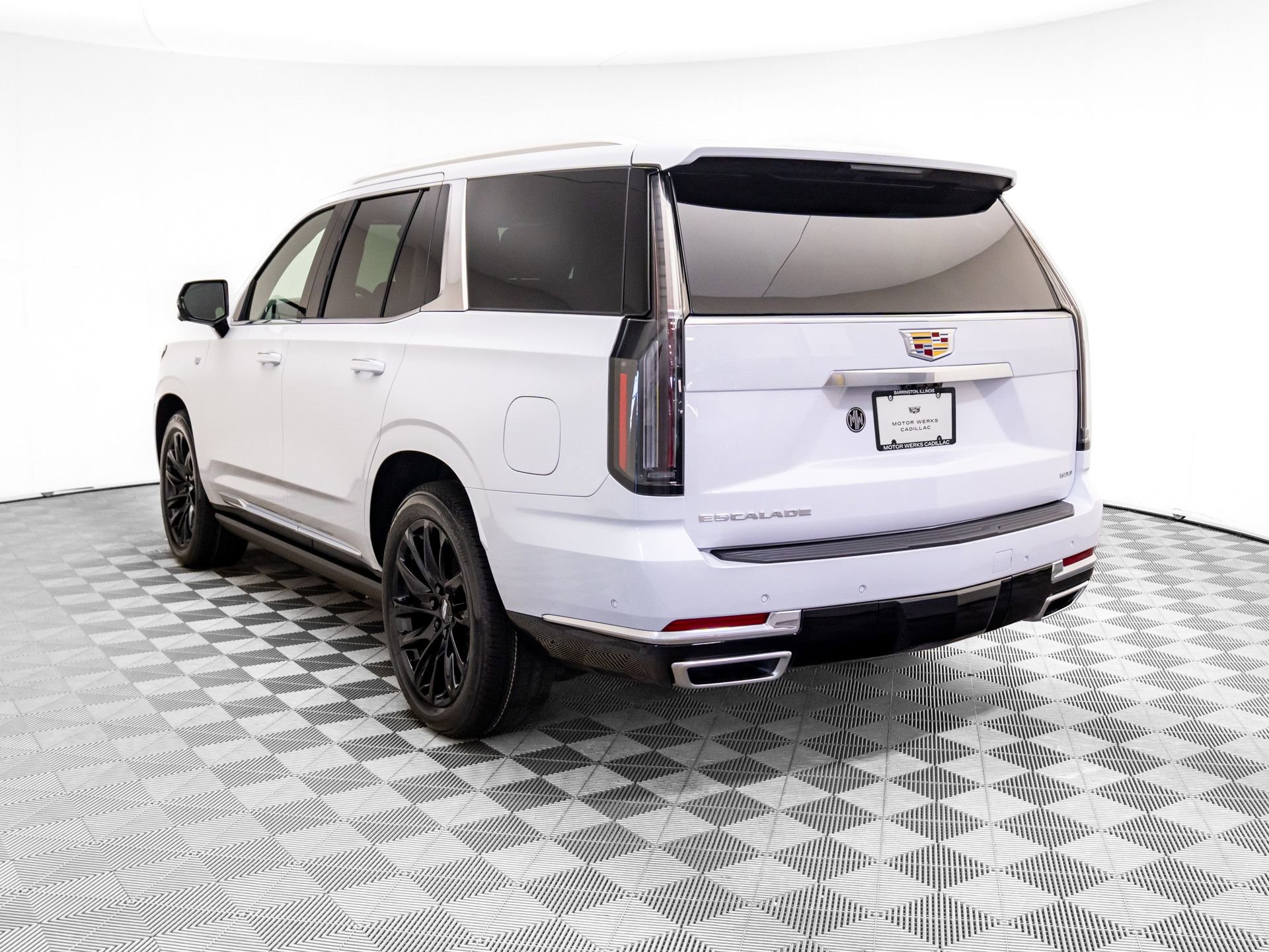 New 2026 Cadillac Escalade Luxury video 3