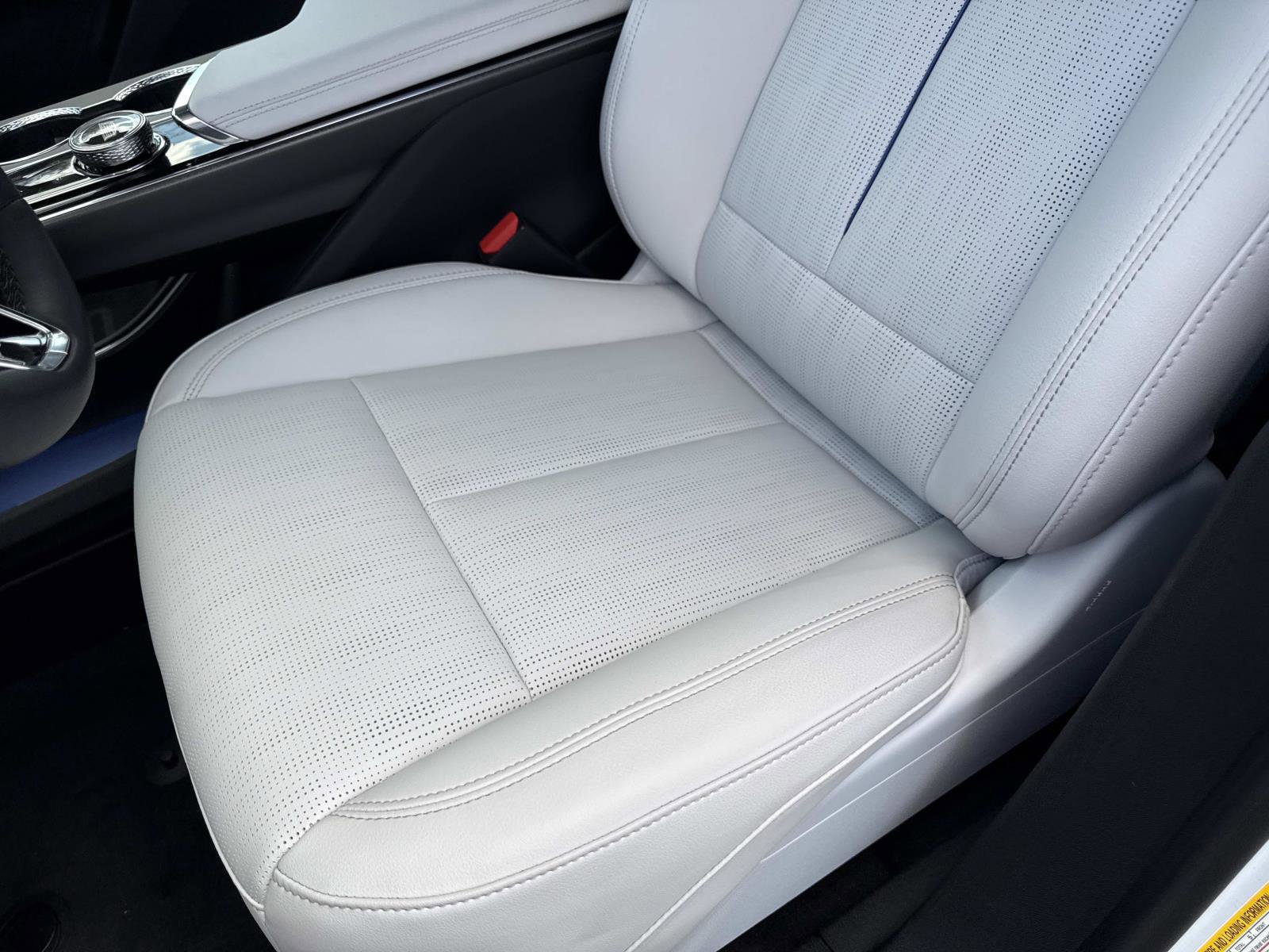 Certified 2026 Cadillac Lyriq Sport w/ LPO, Floor Liner Package image 21