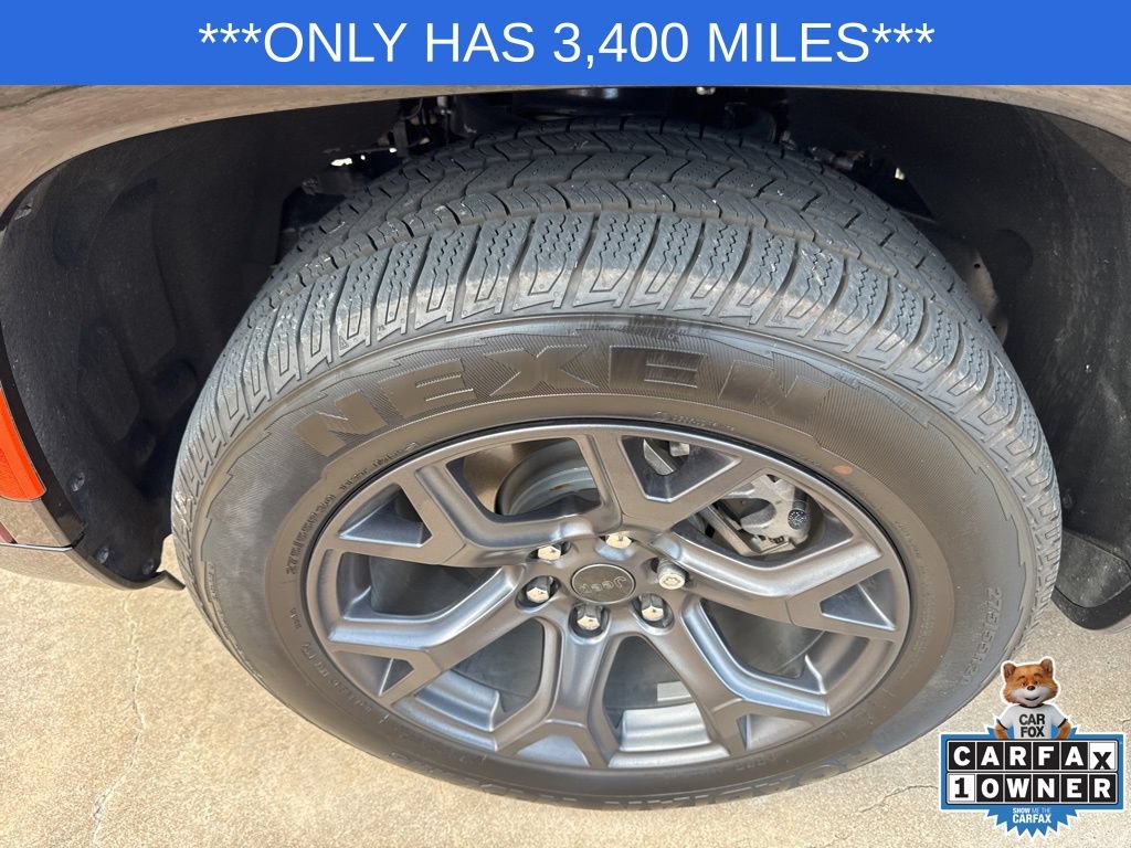 Used 2026 Jeep Grand Wagoneer Limited AWD/4WD image 35