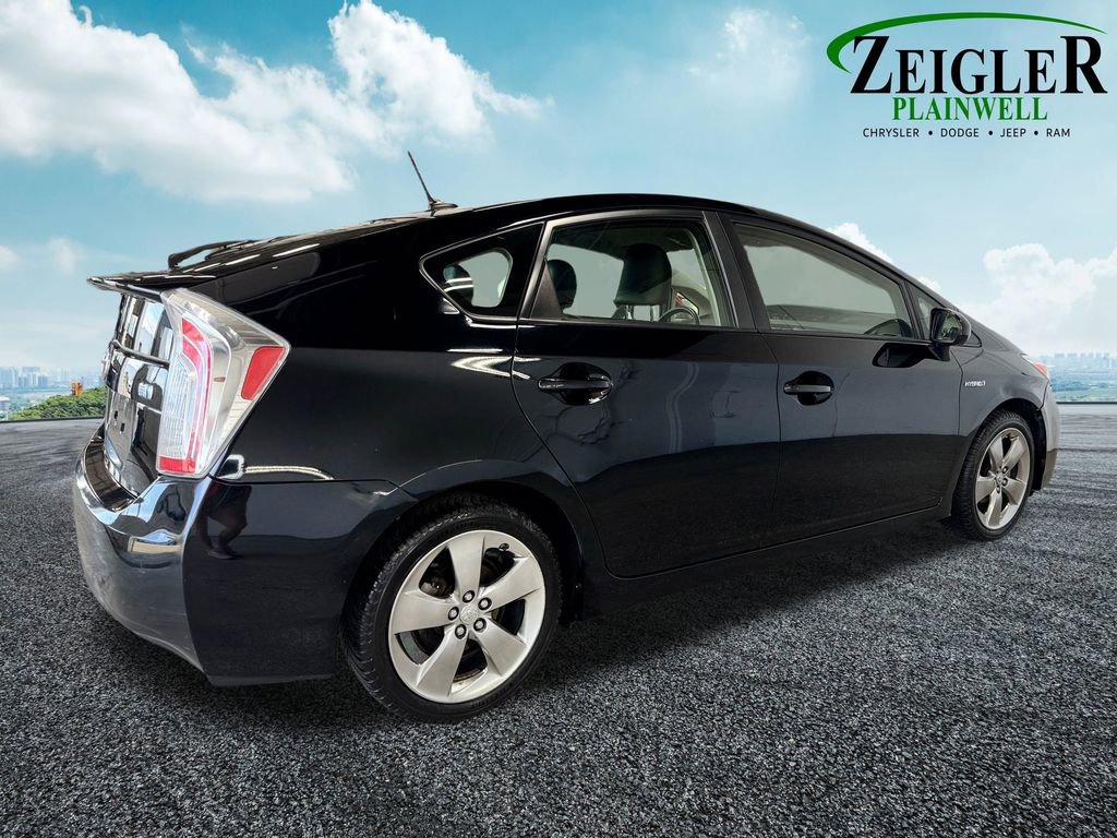 Used 2013 Toyota Prius Persona Series FWD image 6