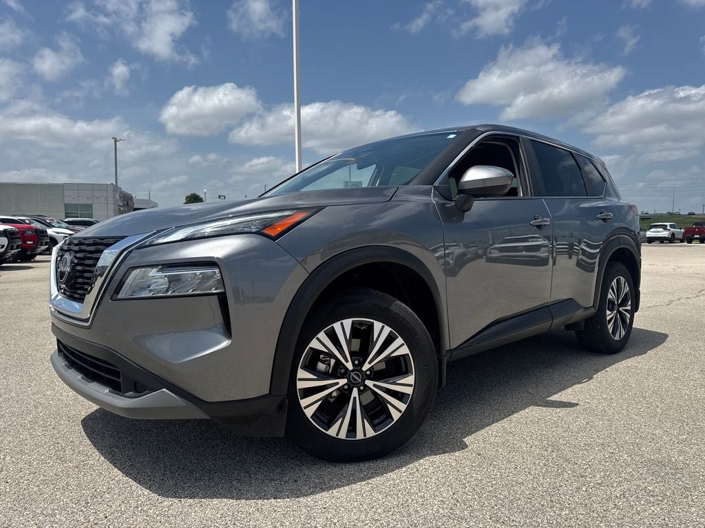Used 2023 Nissan Rogue SV FWD image 1