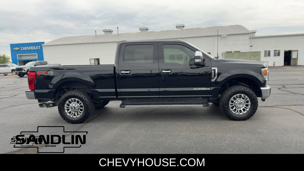 Used 2022 Ford F350 Lariat w/ Chrome Package image 2