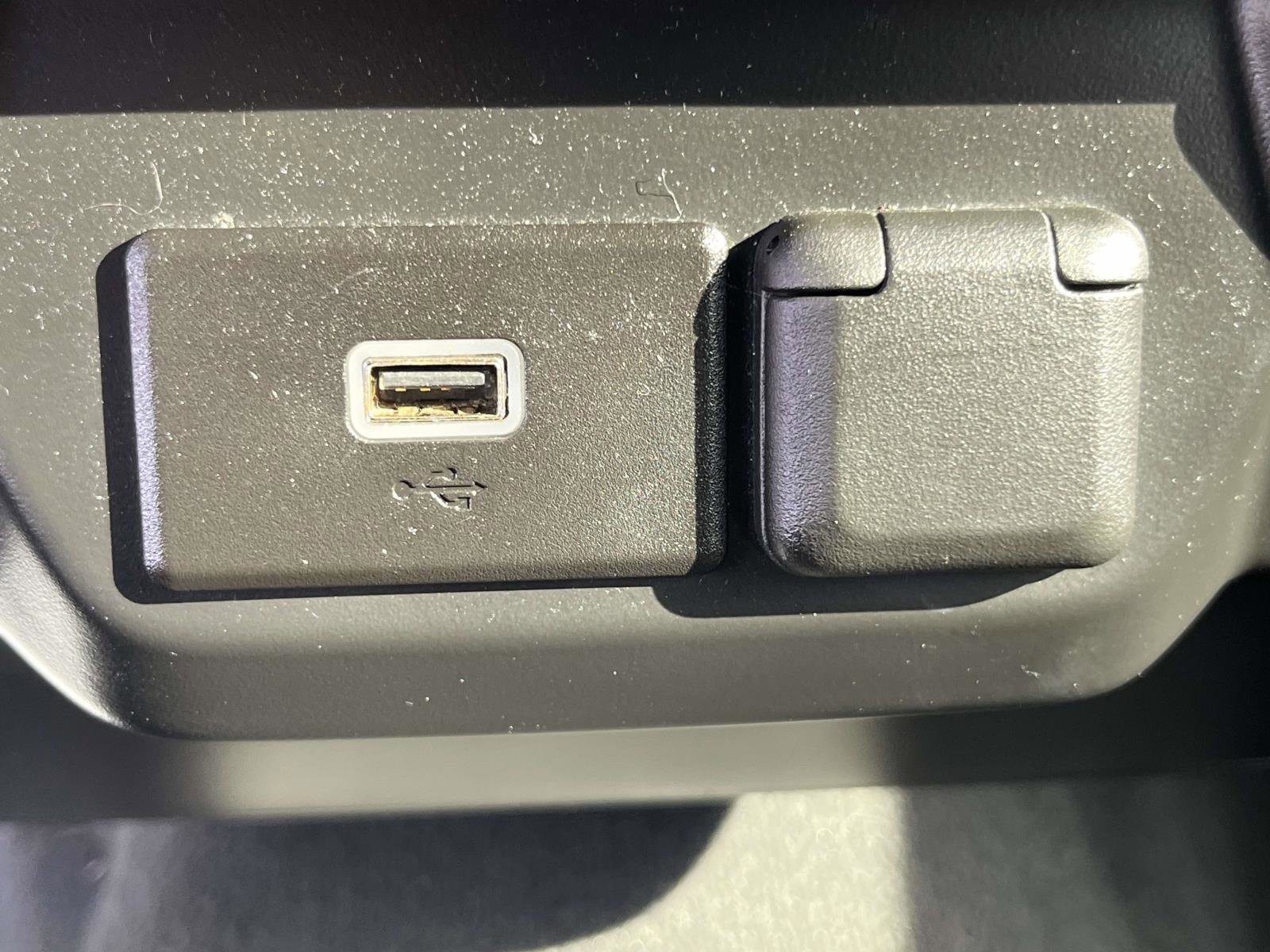 Used 2019 Chevrolet Silverado 1500 Custom Trail Boss w/ Custom Convenience Package image 15