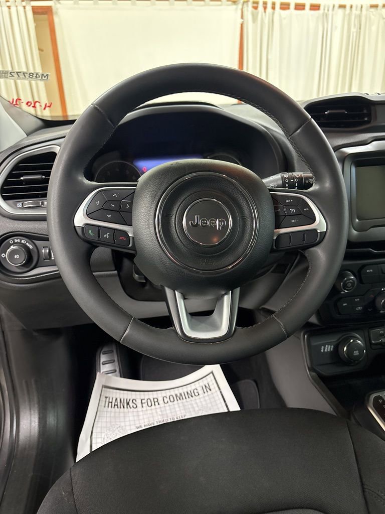 Used 2021 Jeep Renegade Latitude AWD/4WD image 11