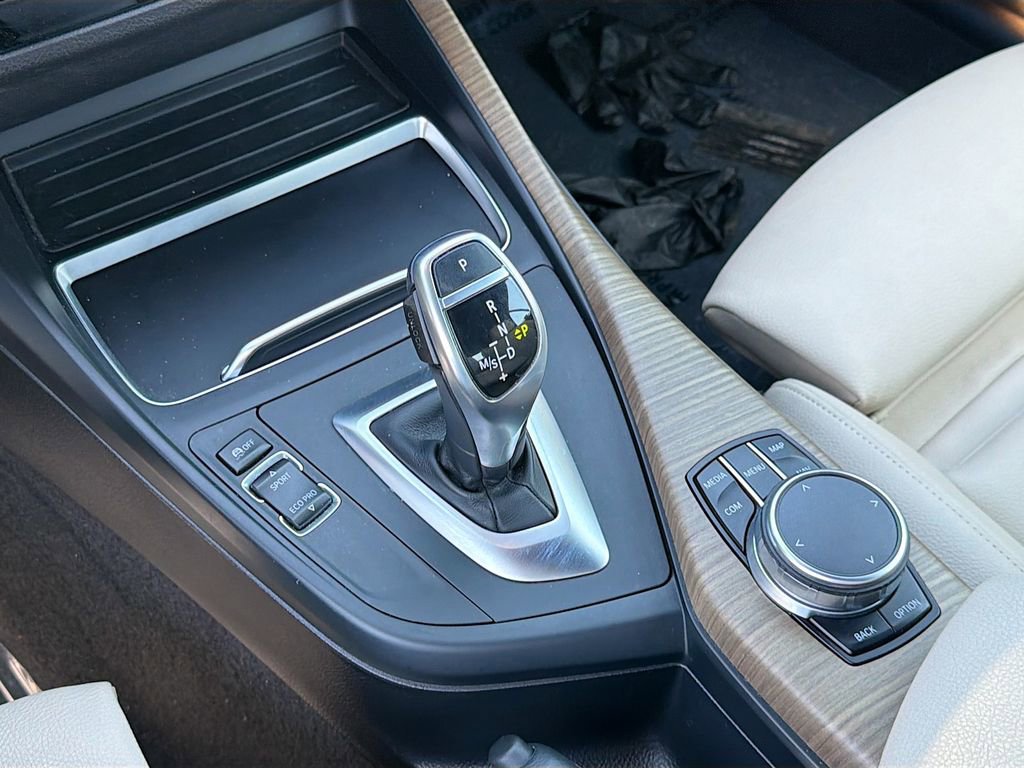 Used 2018 BMW 230i xDrive Convertible AWD/4WD image 26