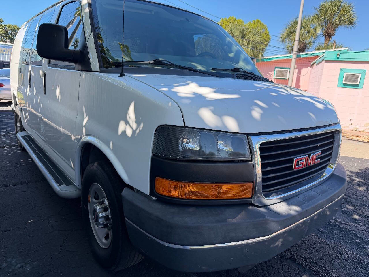 Used 2016 GMC Savana 2500 image 15