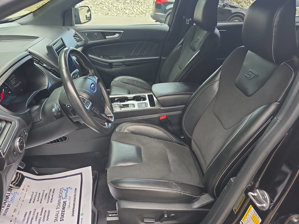 Used 2023 Ford Edge ST AWD/4WD image 9