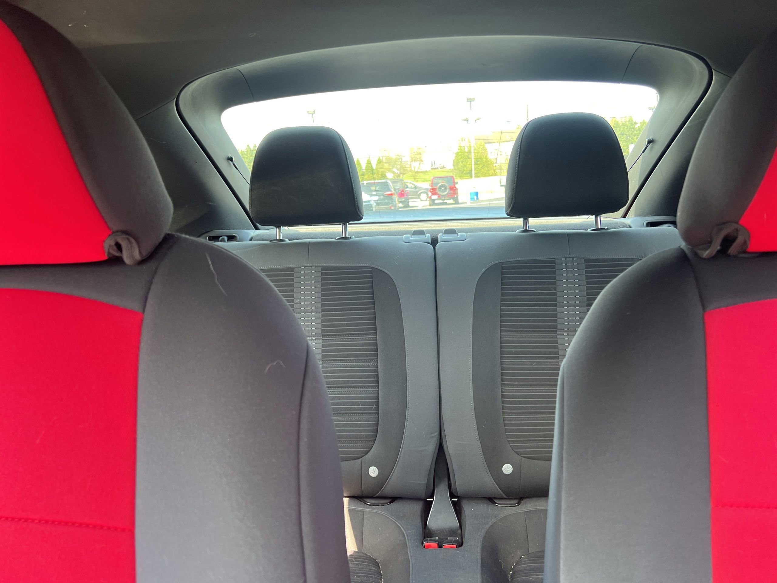 Used 2012 Volkswagen Beetle Turbo FWD image 19