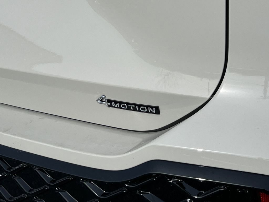 New 2026 Volkswagen Tiguan SEL R-Line image 6