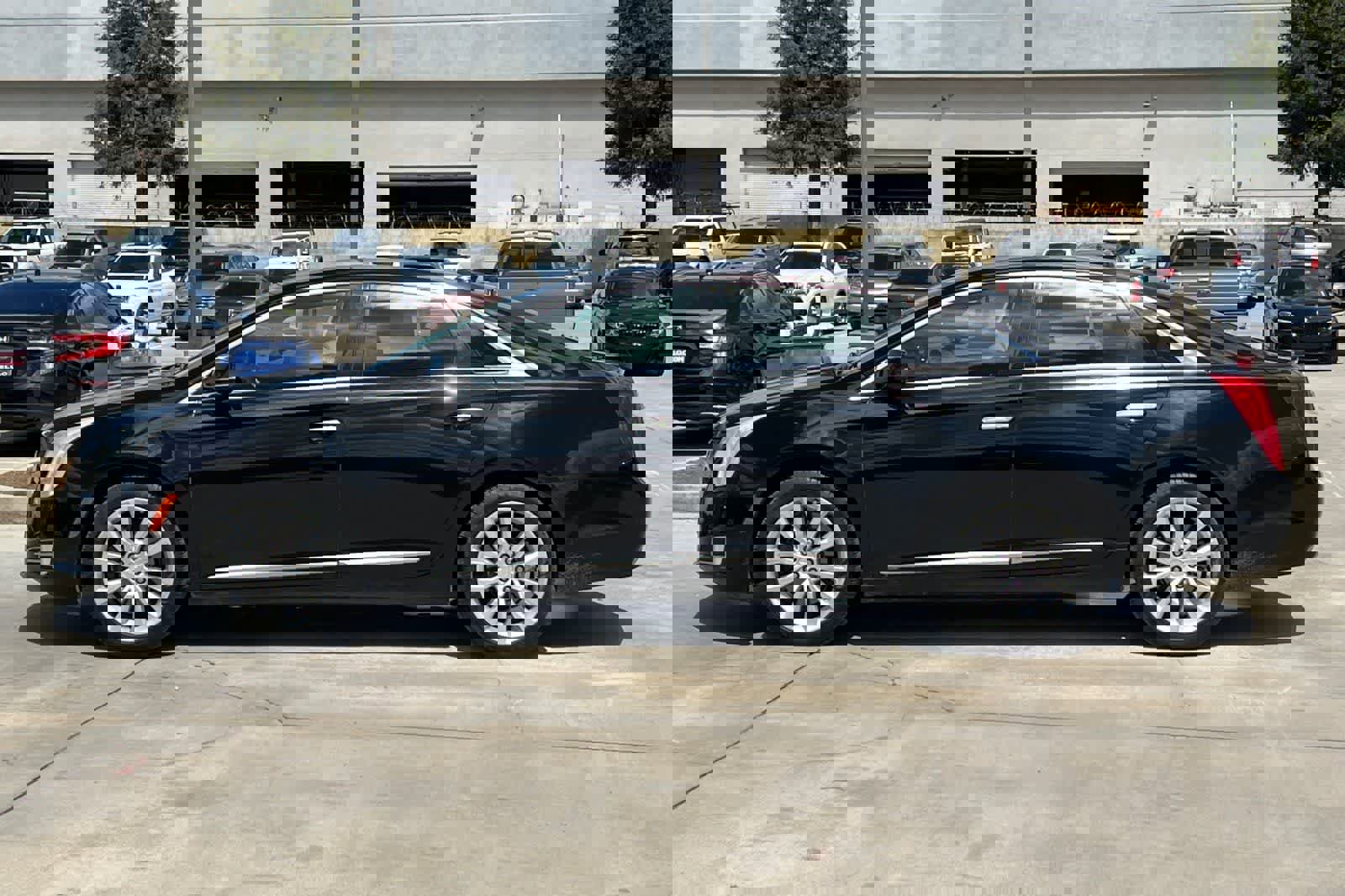 Used 2017 Cadillac XTS Luxury FWD image 6