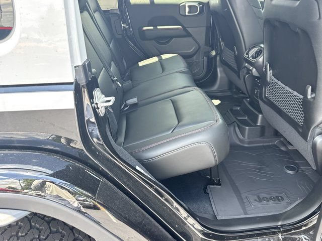 New 2026 Jeep Wrangler Unlimited Rubicon AWD/4WD image 15
