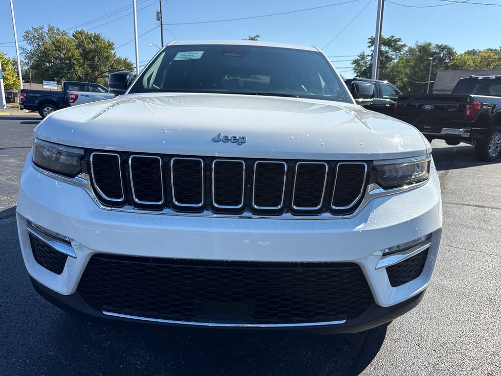 Used 2024 Jeep Grand Cherokee Limited 4xe AWD/4WD image 3