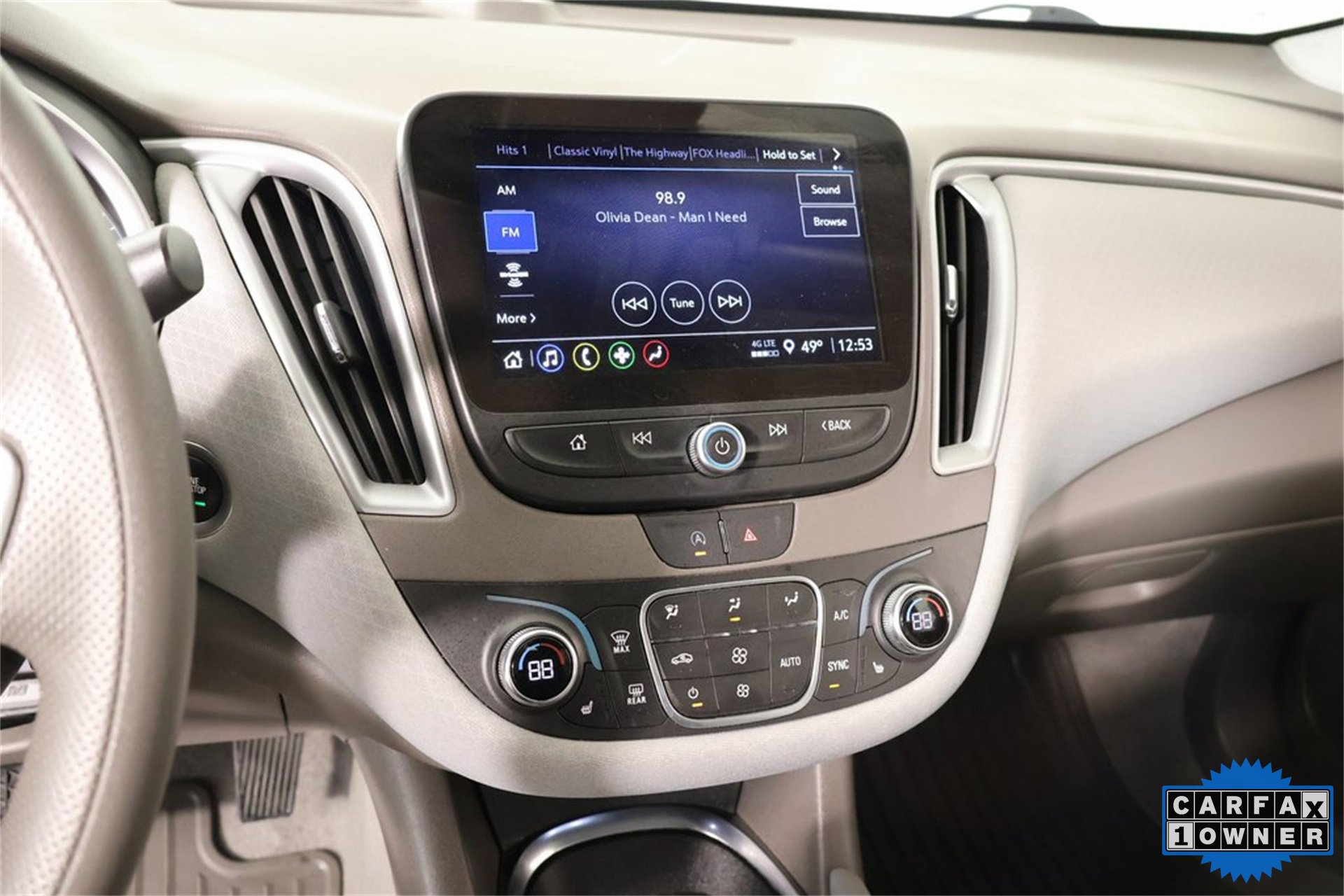 Used 2024 Chevrolet Malibu LT image 5