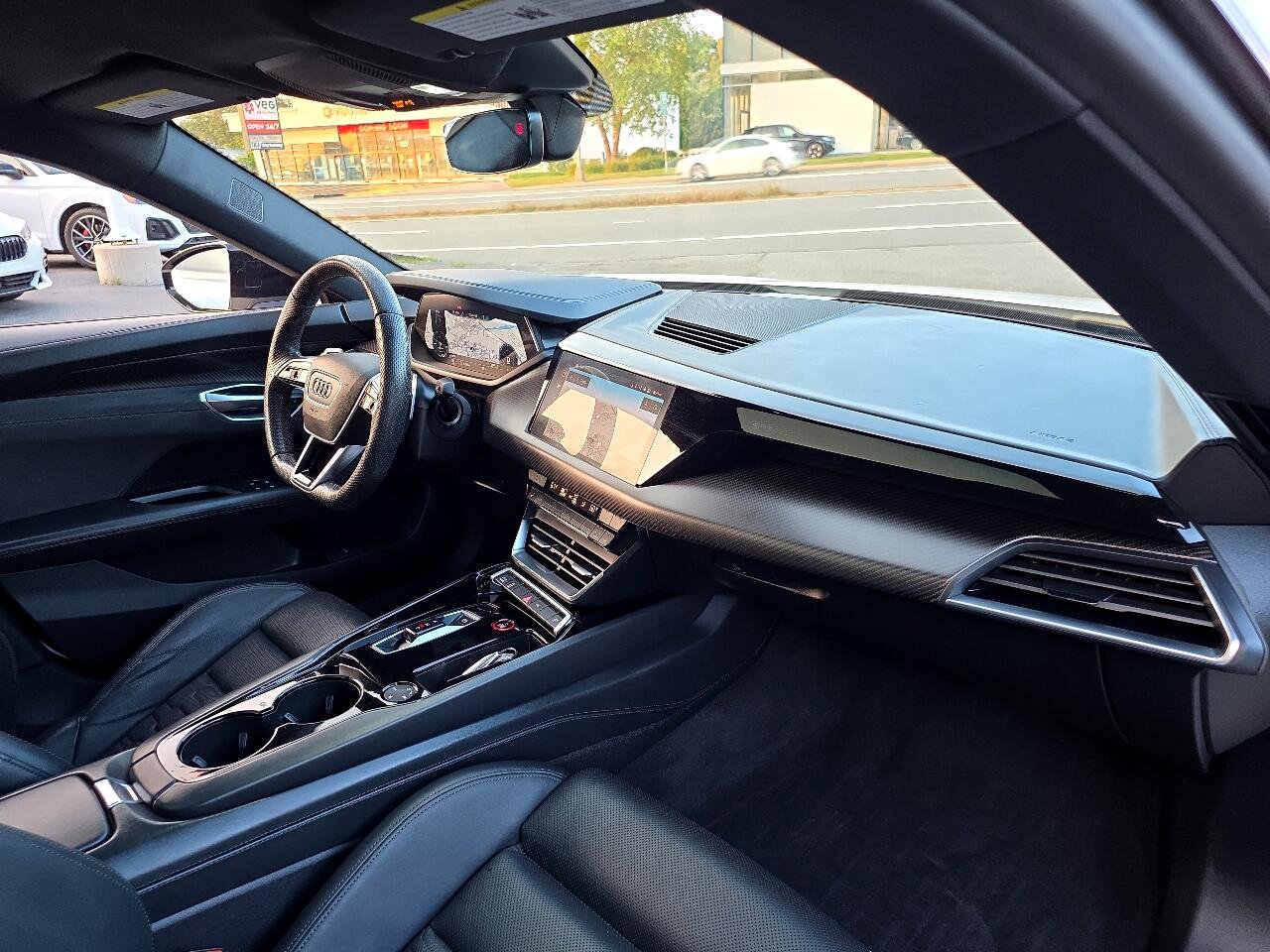 Used 2022 Audi e-tron GT Premium Plus w/ Performance Package image 40