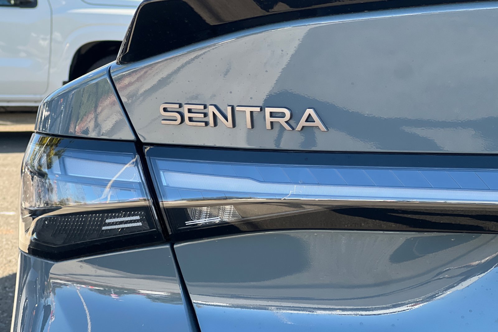 New 2027 Nissan Sentra SR w/ Floor Mat Package FWD image 22
