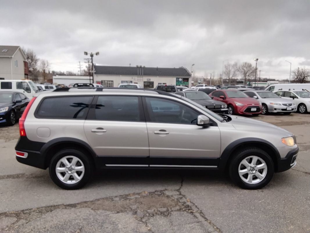 Used 2008 Volvo XC70 3.2 image 4