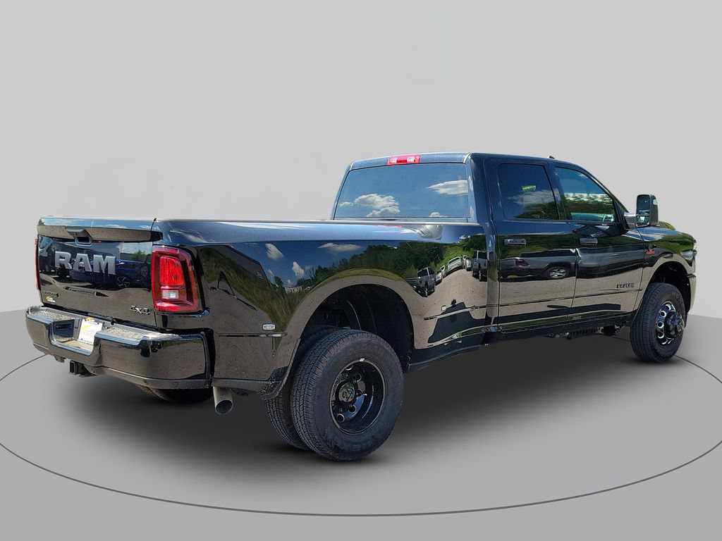 New 2026 RAM 3500 Big Horn AWD/4WD image 3