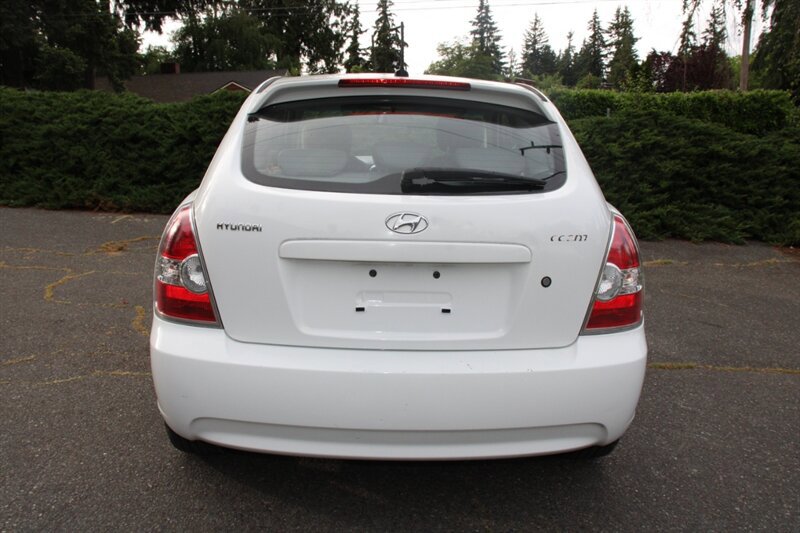 Used 2008 Hyundai Accent SE FWD image 11
