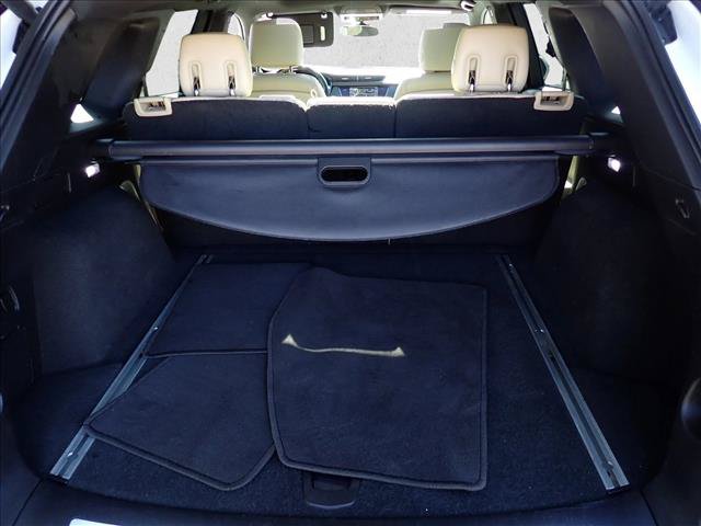 Used 2018 Cadillac XT5 Luxury w/ Driver Awareness Package AWD/4WD image 8