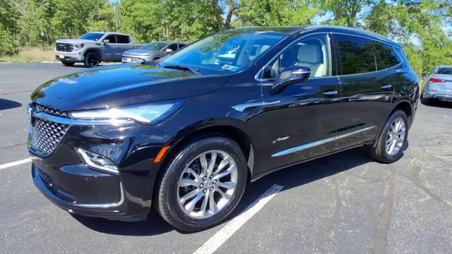 Certified 2023 Buick Enclave Avenir w/ Avenir Technology Package AWD/4WD image 4