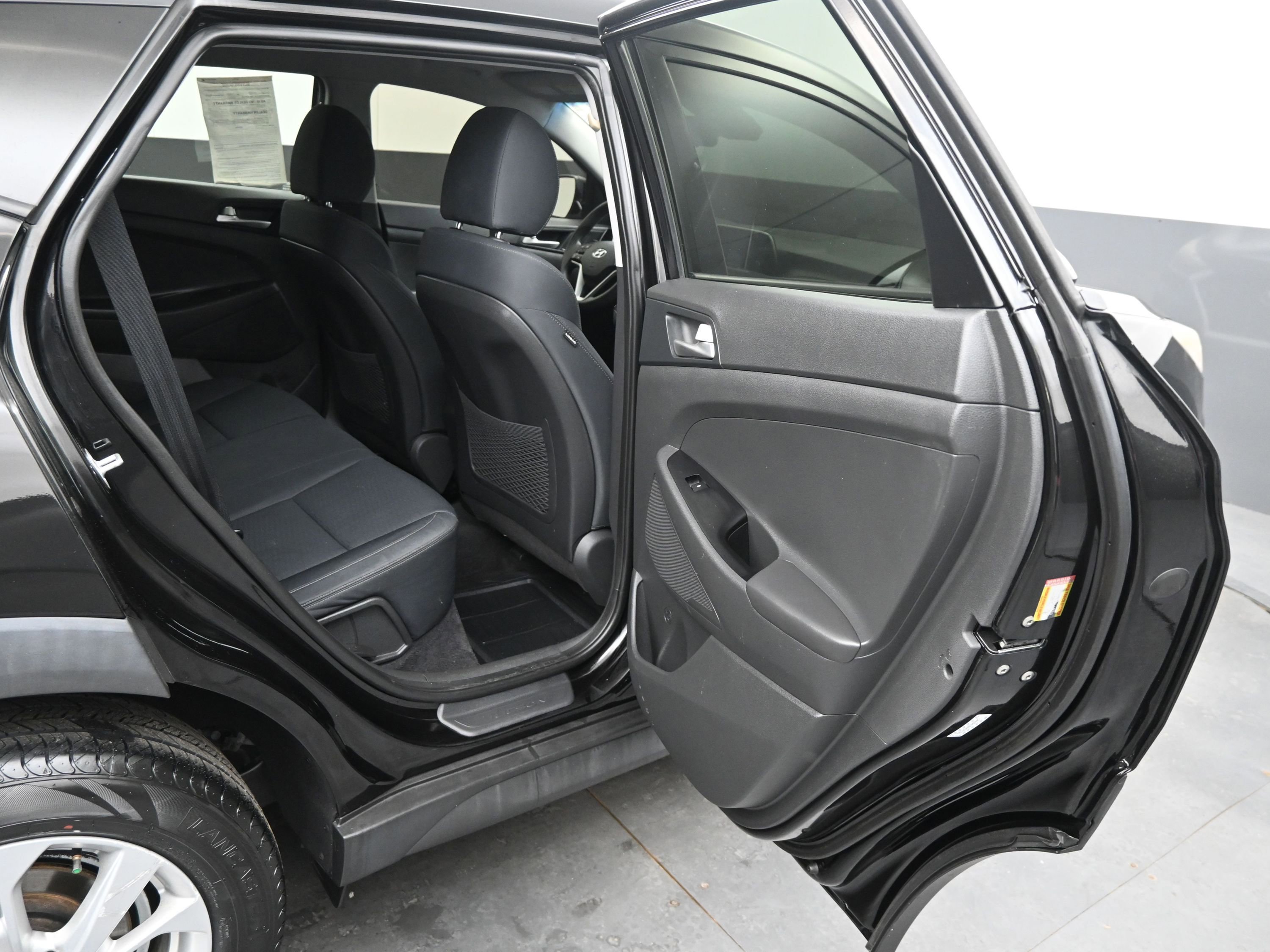 Used 2019 Hyundai Tucson SE image 10