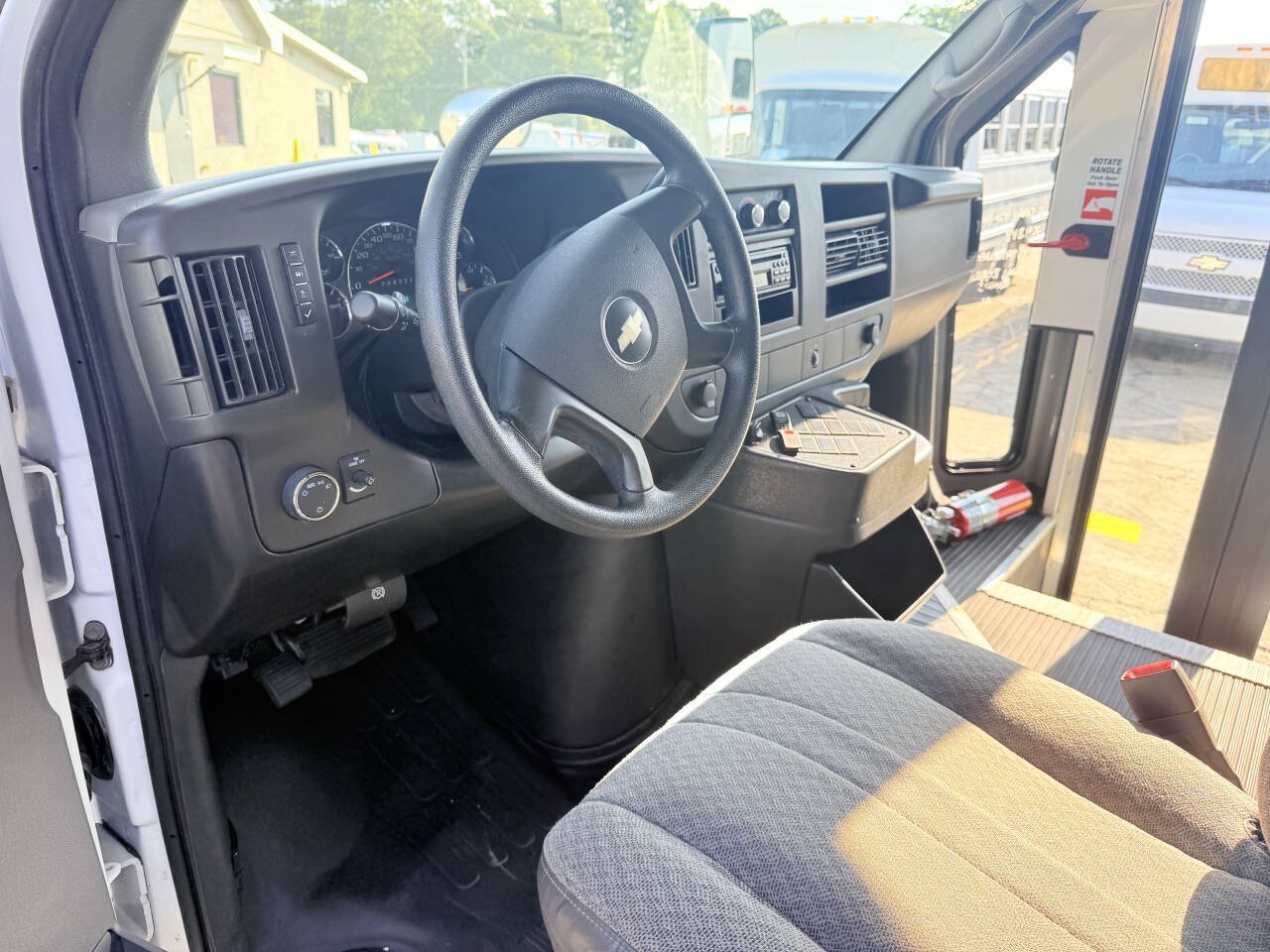 Used 2009 Chevrolet Express 3500 w/ School Bus Package RWD image 5